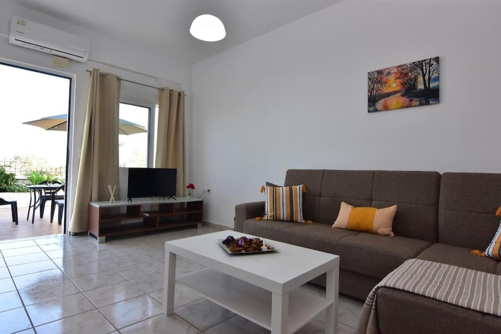 Iakovos Apartments Chorafakia Ngoại thất bức ảnh