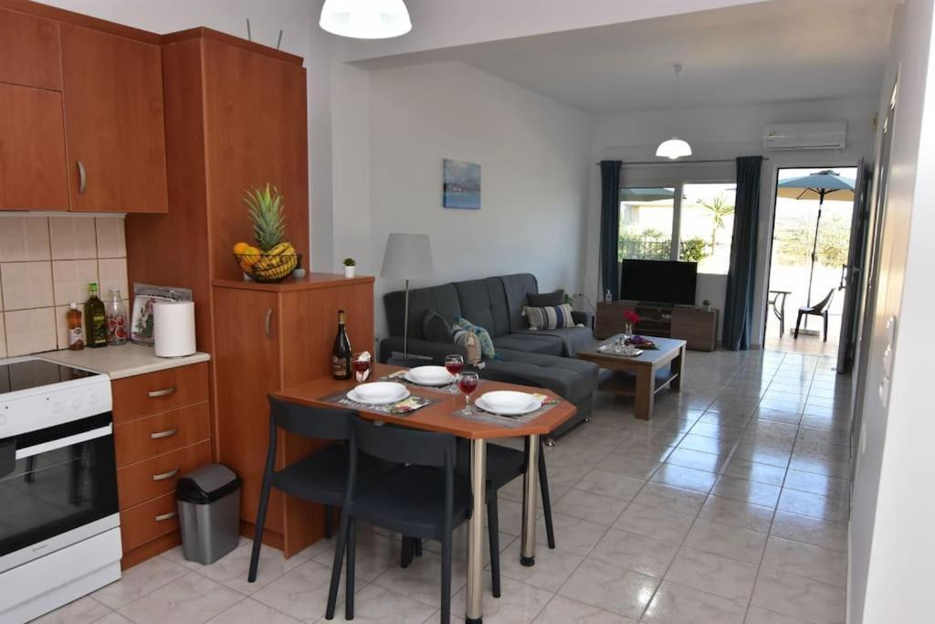 Iakovos Apartments Chorafakia Ngoại thất bức ảnh